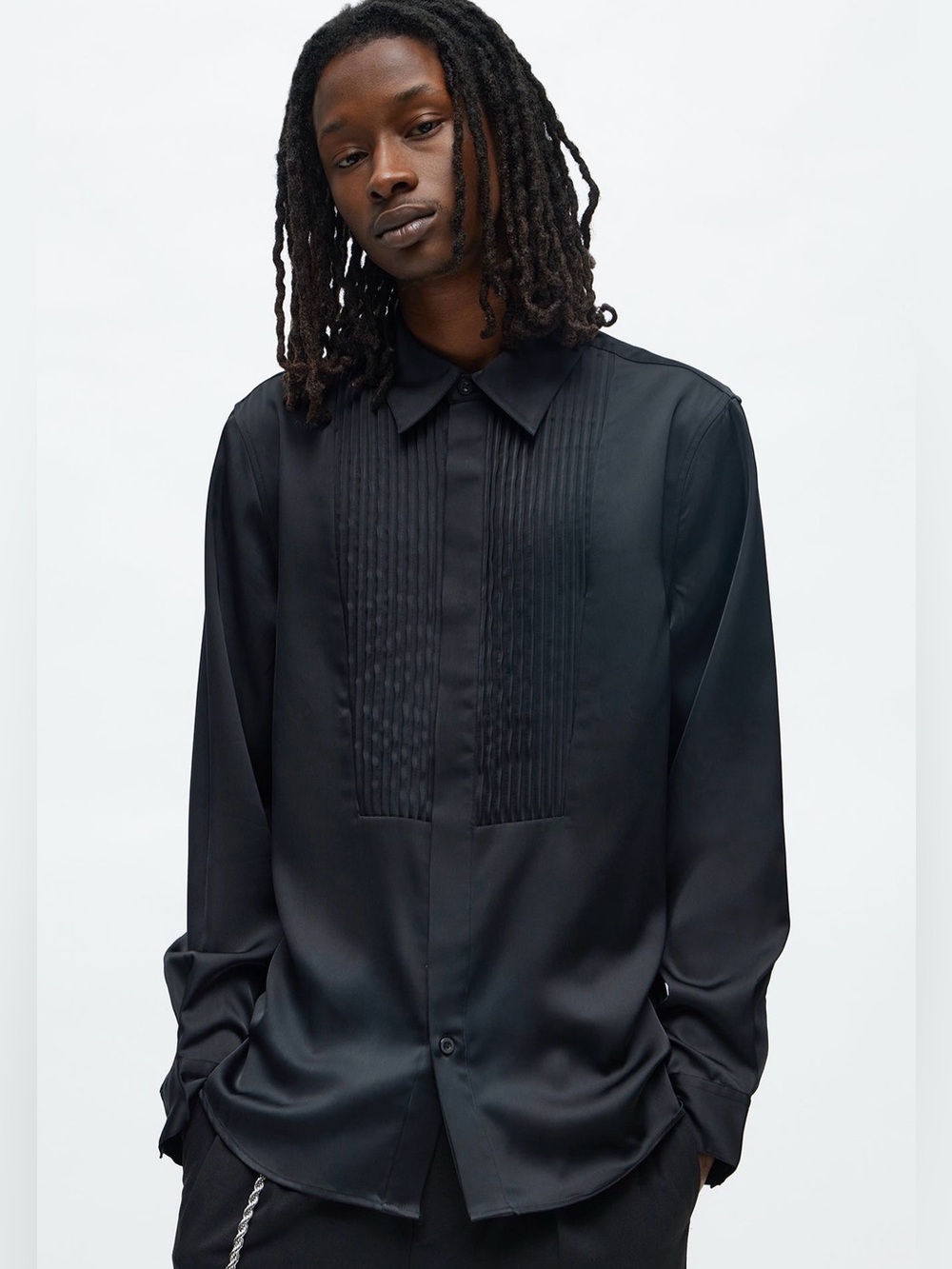 Fashion Nova Men's Black Pleated-Front Dress Shirt